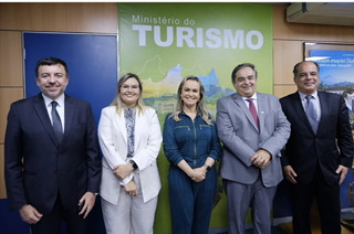 Ministra Do Turismo Pode Ingressar No Partido De Lvaro Dias Virginia